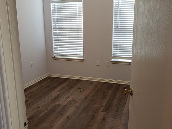 5th image of 7510 Lazy Creek Dr #B