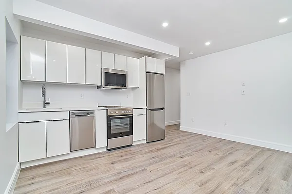 Rented by REAL New York | media 2