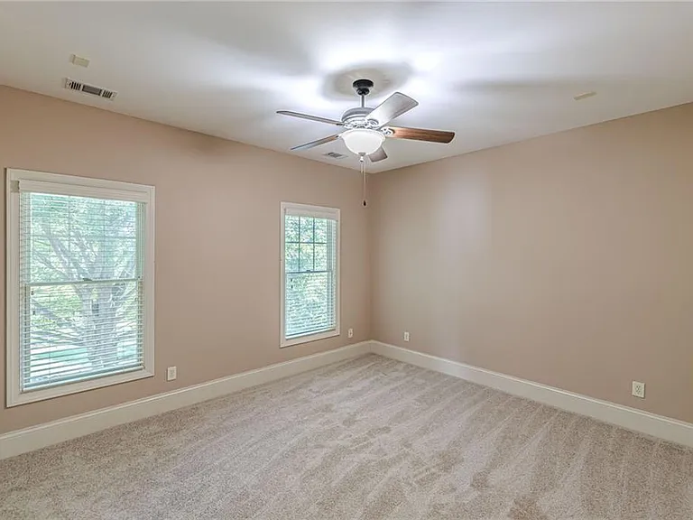 1645 Woodward Way — Photo 58