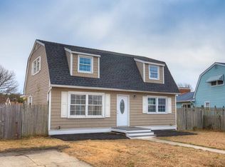 20 Village Rd, Villas, NJ 08251