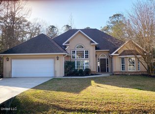 8315 Kahala Dr, Diamondhead, MS 39525