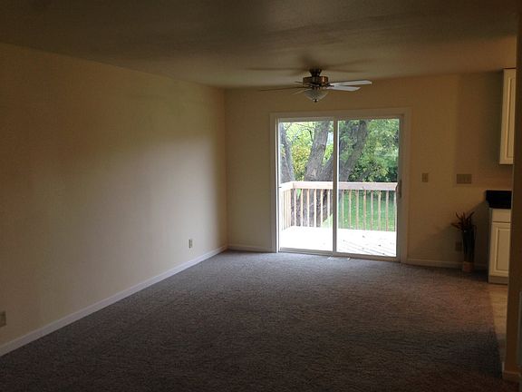 3rd image of 1044 Timothy Dr