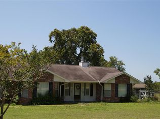 3245 Valenta Rd, Oquinn, TX 78945