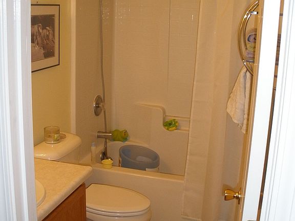 1st bath (end of hallway)