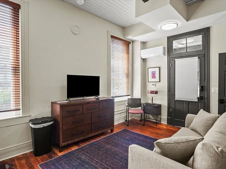127 W Evans St — Photo 7