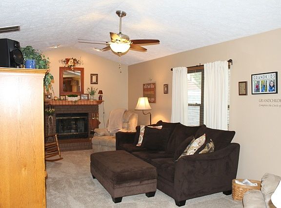 2nd image of 3728 Rawlings Dr
