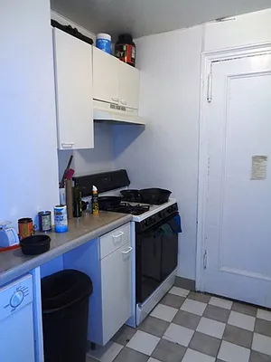 Rented by Metropolitan Equities | media 11