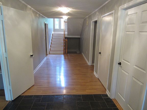 5th image of 2233 Sheffield St