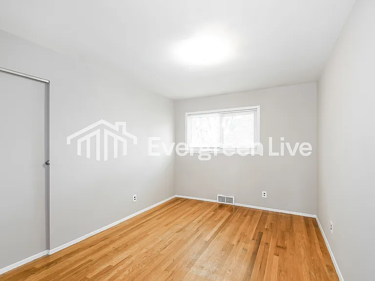 1710 Patterson Rd — Photo 9