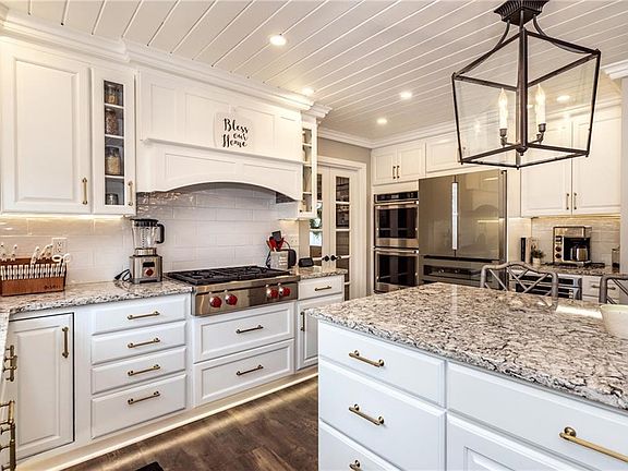 5th image of 5040 Sir Hue Dr