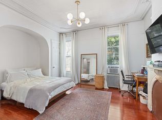 115 Ryerson St #2A, Brooklyn, NY 11205