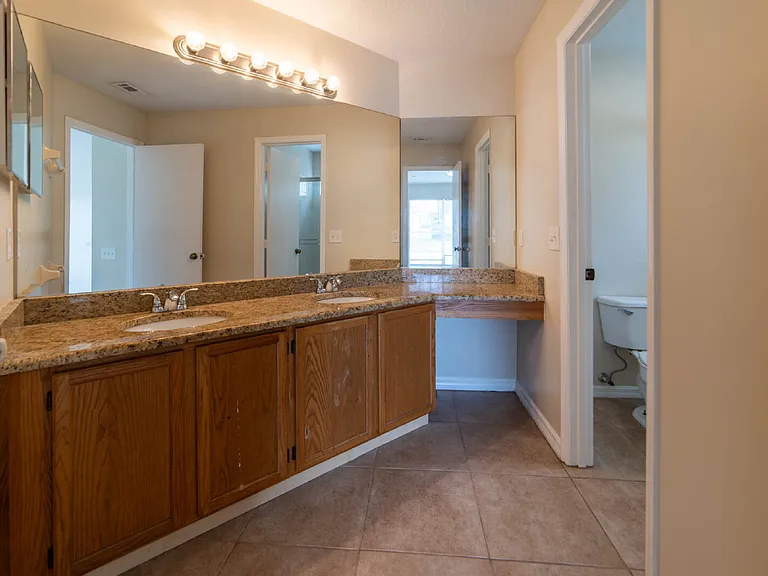 8345 Fort Thomas Way — Photo 10