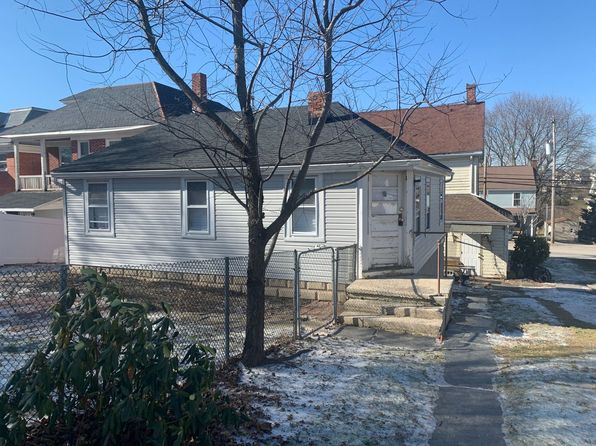 11 N Main St #C