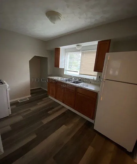 1715 Edwardsville Rd — Photo 6