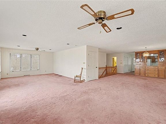 5th image of 4037 Flat Shoals Rd