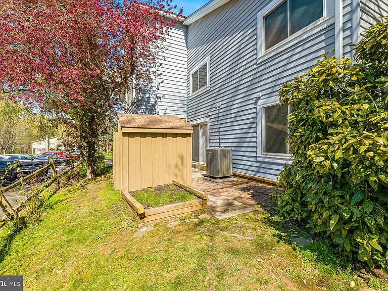 18323A Allspice Dr — Photo 32