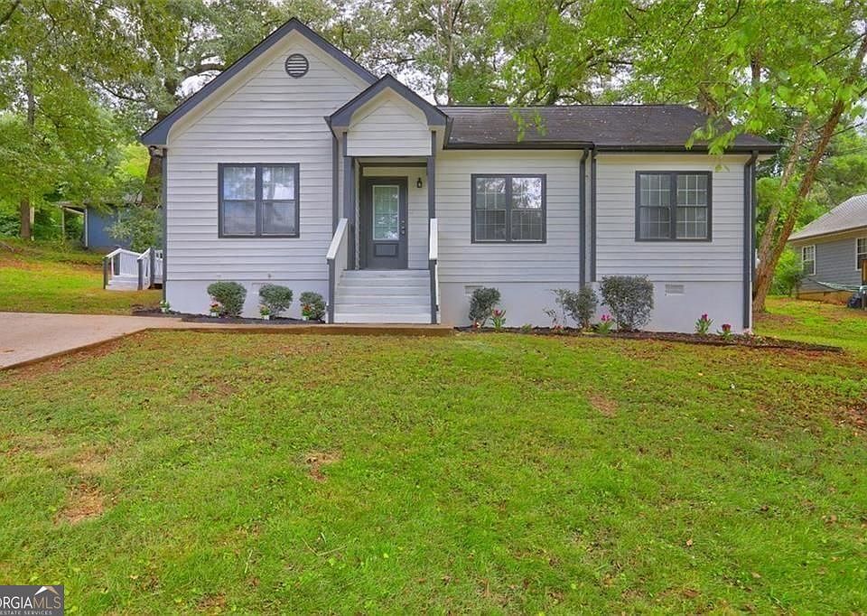 1st image of 2024 Collier Cir W