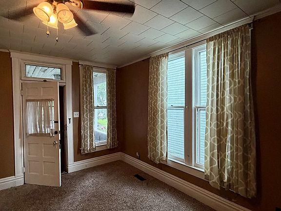 5th image of 1401 Park Ave