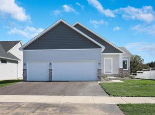 1671 Wilking Way, Shakopee, MN 55379