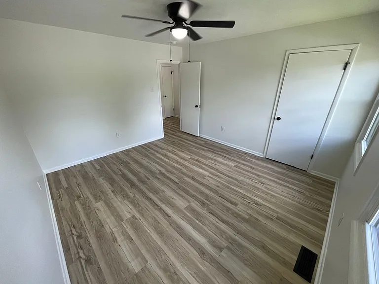 Modern Design Condo Near Shelbyville Country Club! — Photo 18