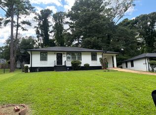 1989 W Lakeside Dr, Decatur, GA 30032