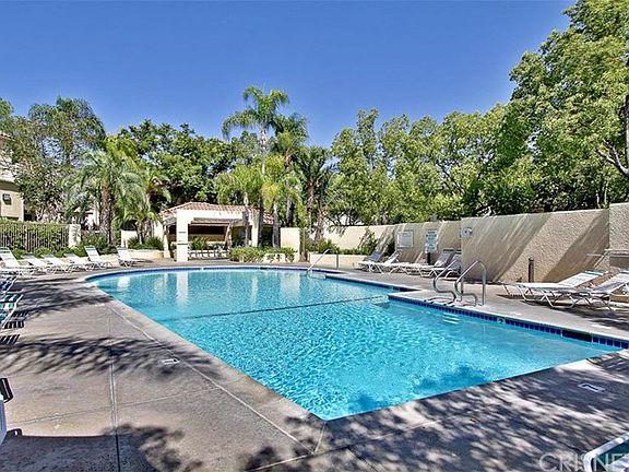 2nd image of 24141 Del Monte Dr Unit 242
