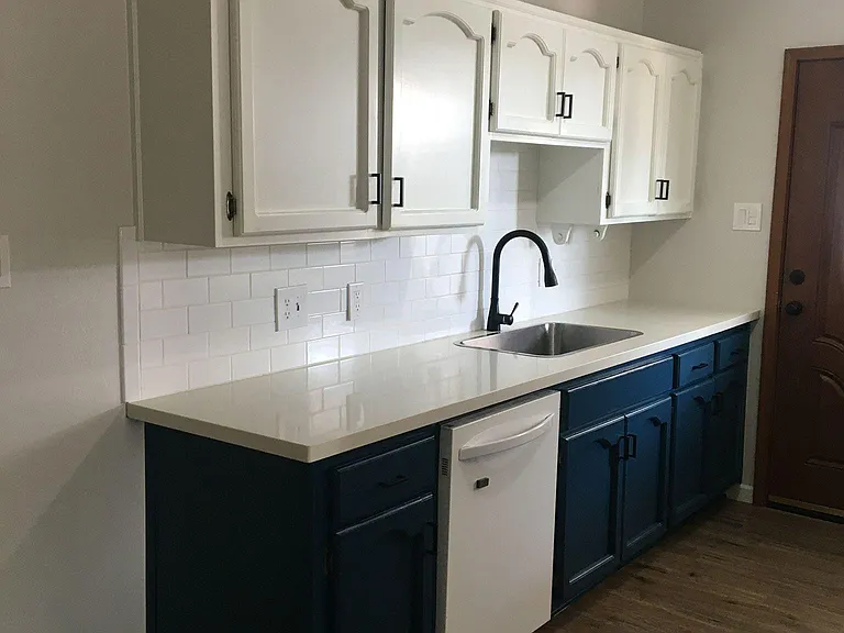 1205 S 11th Ave #B — Photo 2