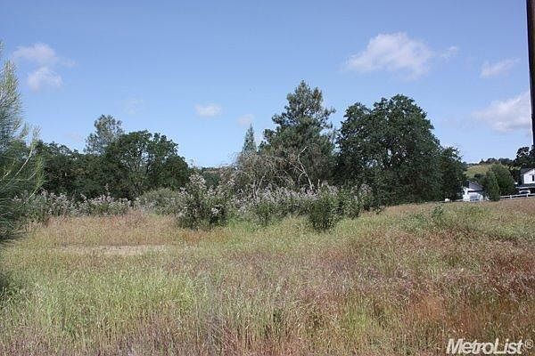 2nd image of 2801 Heney Ln
