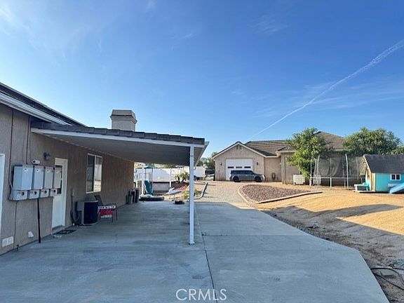 3rd image of 18063 Twin Lakes Dr