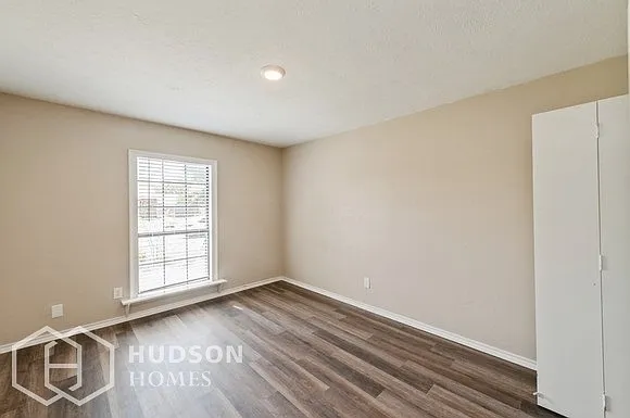 8609 Kensington Dr — Photo 25