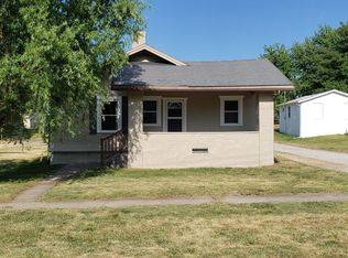 817 S 15th St, Centerville, IA 52544