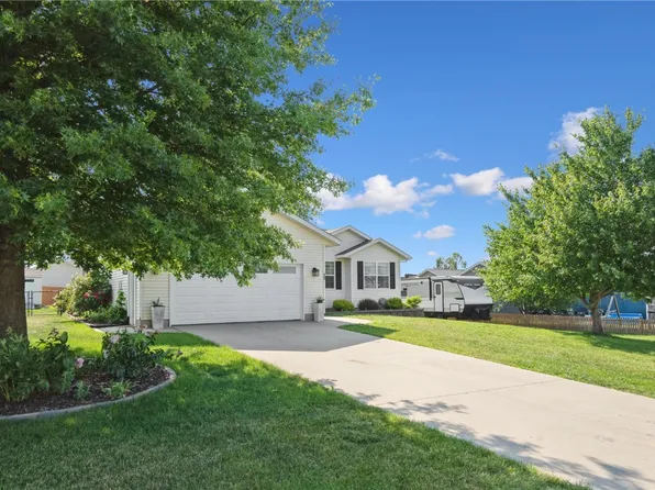 602 Grace Ave, Urbana, IA 52345