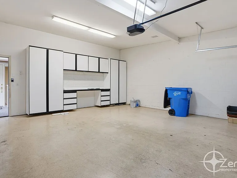 6903 SE Riverside Dr #3 — Photo 6