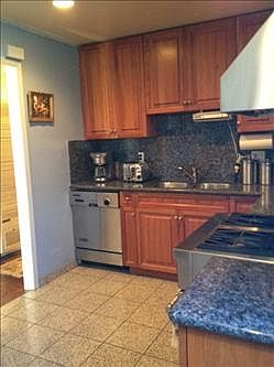 5th image of 455 Nadina Ave