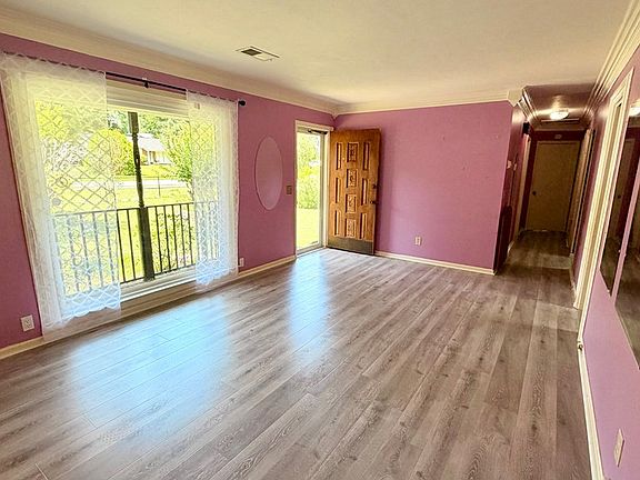 4th image of 5814 Valleybrook Rd