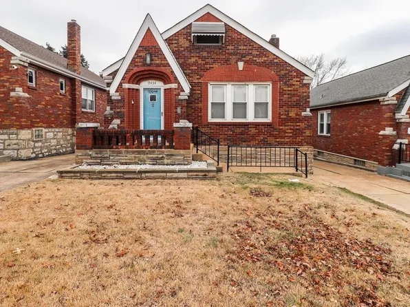 9434 Alpine Dr, Saint Louis, MO 63123