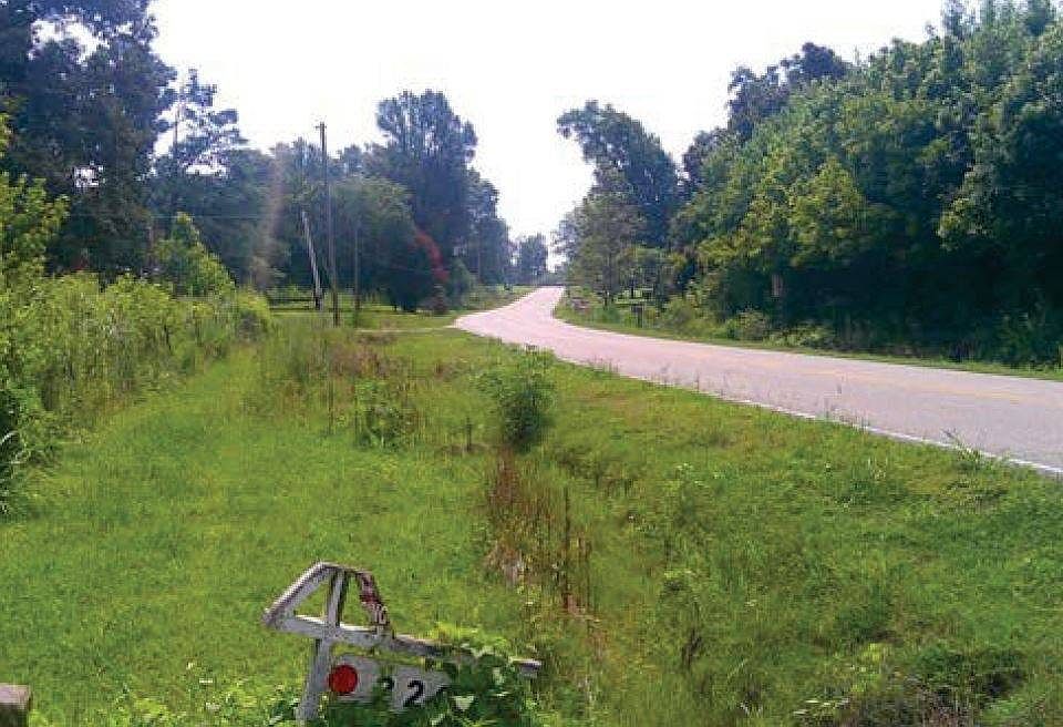 2nd image of 2207 Old Stage Rd