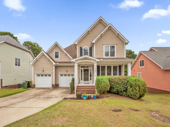 148 Lamplighter Way, Spring Lake, NC 28390