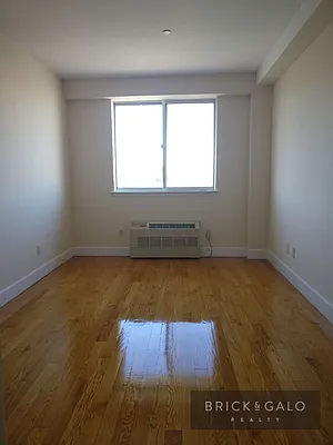 Rented by BRICK & GALO REALTY CORP | media 10