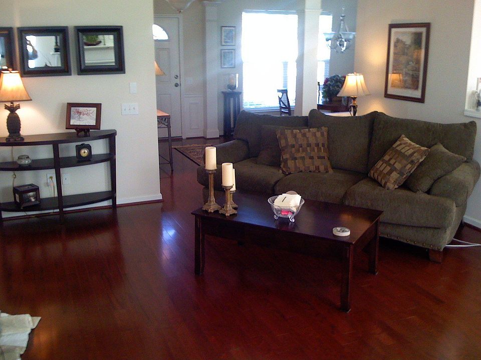 2nd image of 9136 Lanigan St