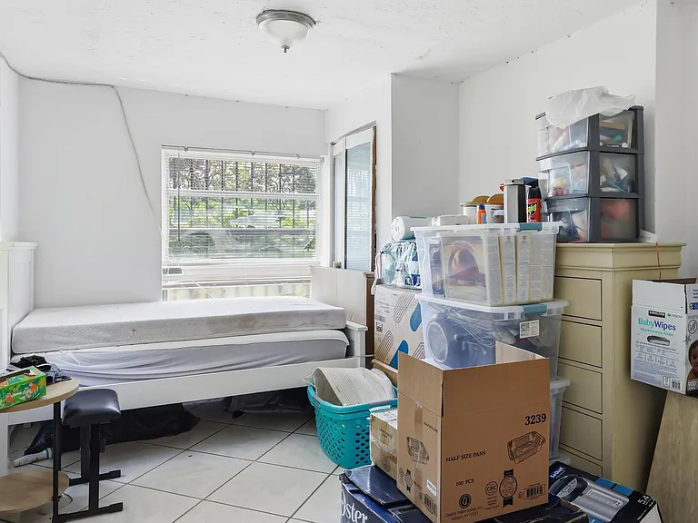 1324 Lenox Ave — Photo 10