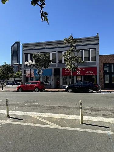 520 6th Ave #D Photo 1