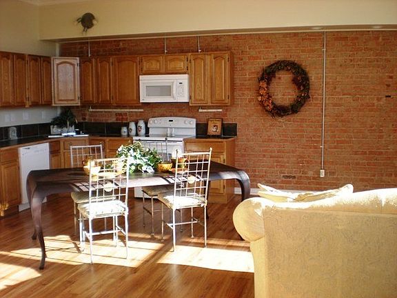 2nd image of 1309 13th St APT 205