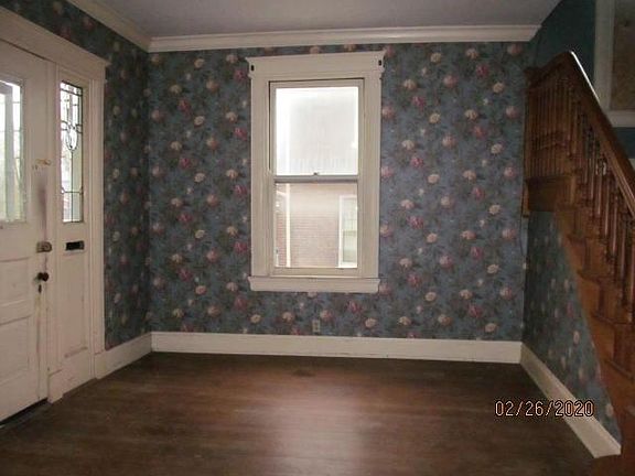 3rd image of 5719 Hamilton Ave