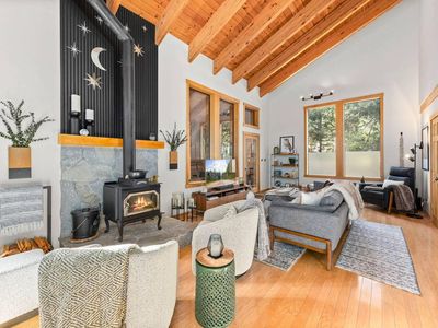 12151 Snowpeak Way, Truckee, CA, 96161