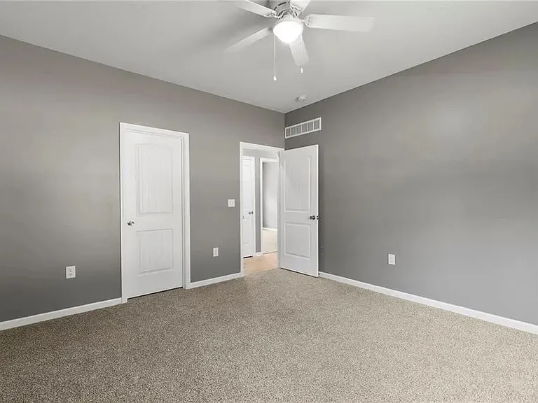 135 Cedar Ct — Photo 25