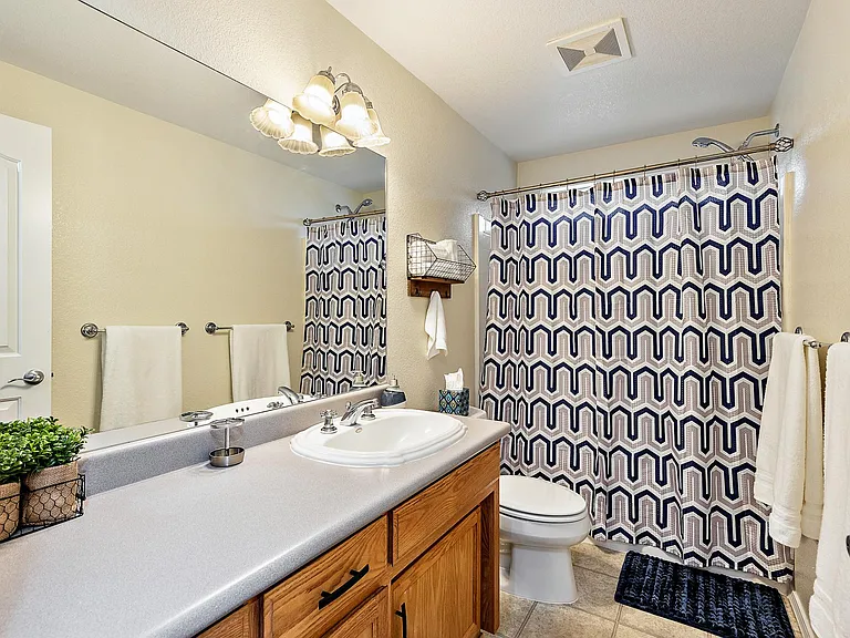 2327 Jeremy St — Photo 22