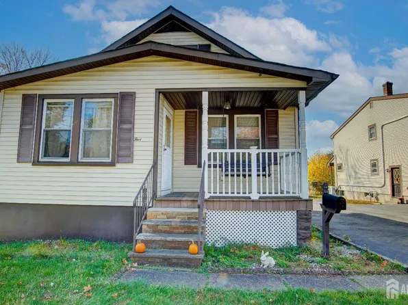 5 Lincoln Ave, East Brunswick, NJ 08816