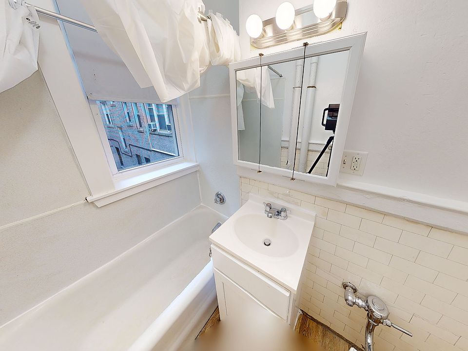 2nd image of 1163A Boylston St #1