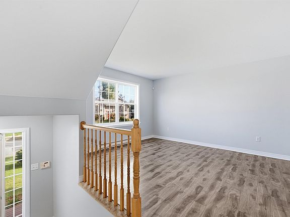 4th image of 113 Feruz Cres